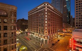 Embassy Suites Minneapolis Downtown